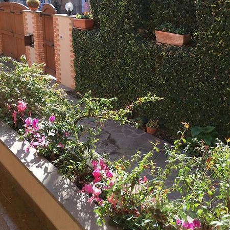 Casa Di Lucia B&B ลาดิสโปลี ภายนอก รูปภาพ