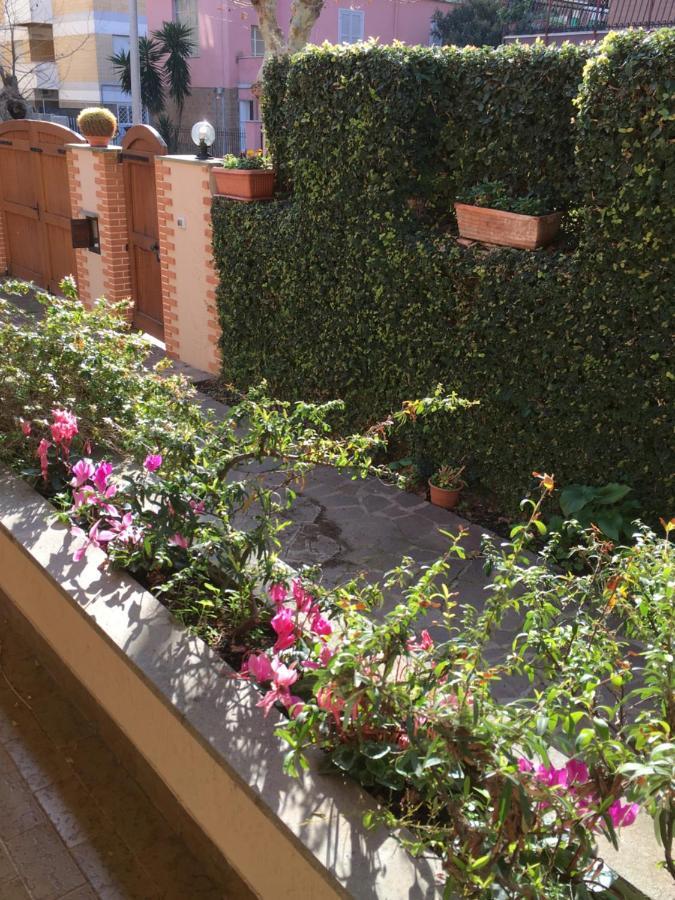 Casa Di Lucia B&B ลาดิสโปลี ภายนอก รูปภาพ